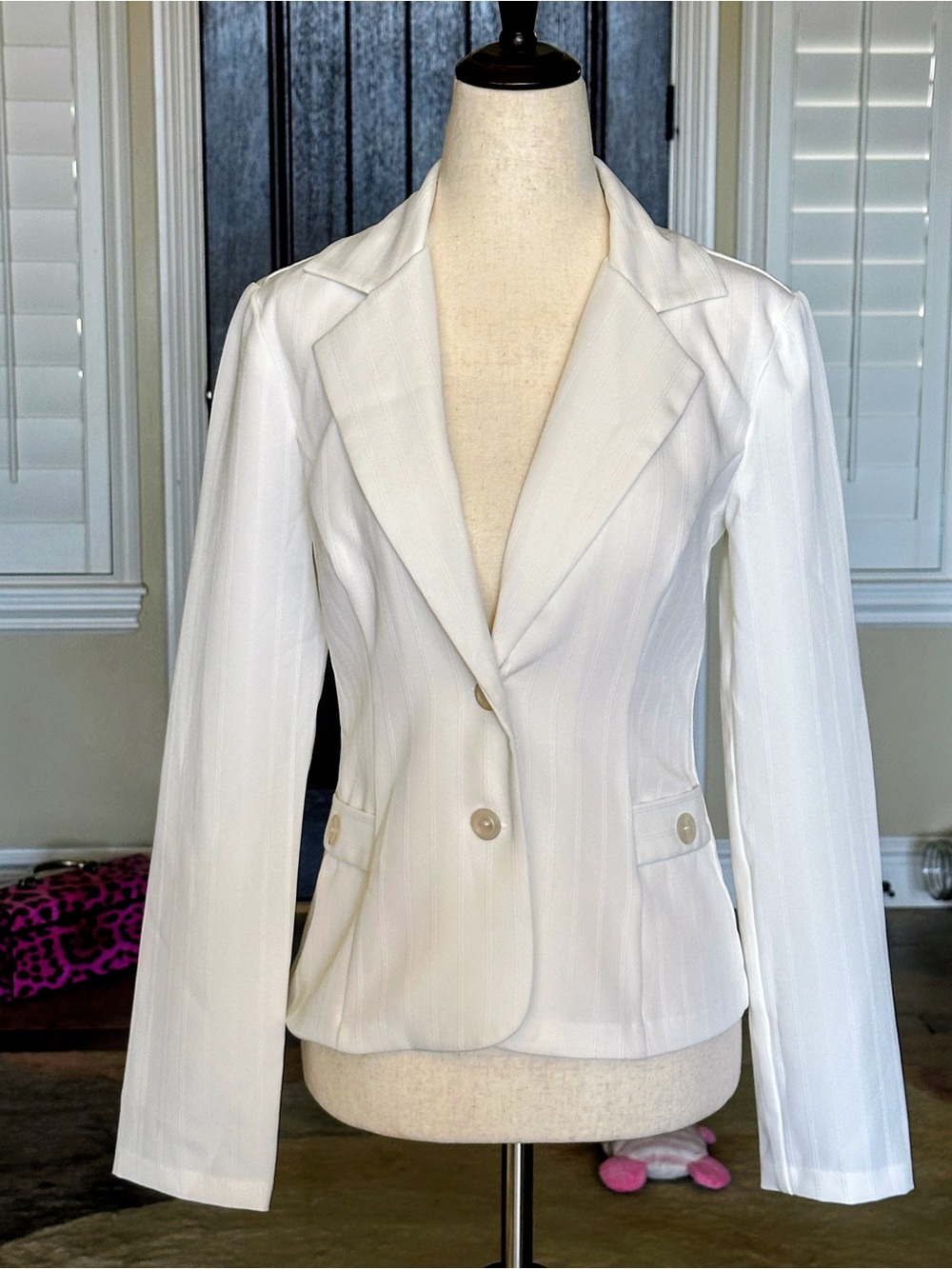 A. Byer White Fitted Women's Blazer